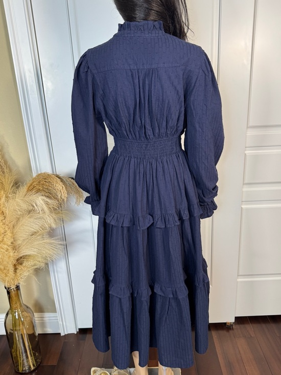 WOMEN’S LONG SLEEVE BUTTON UP ELASTIC WAIST FRONT POCKETS TIERED MIDI DRESS - Picture 11 of 16